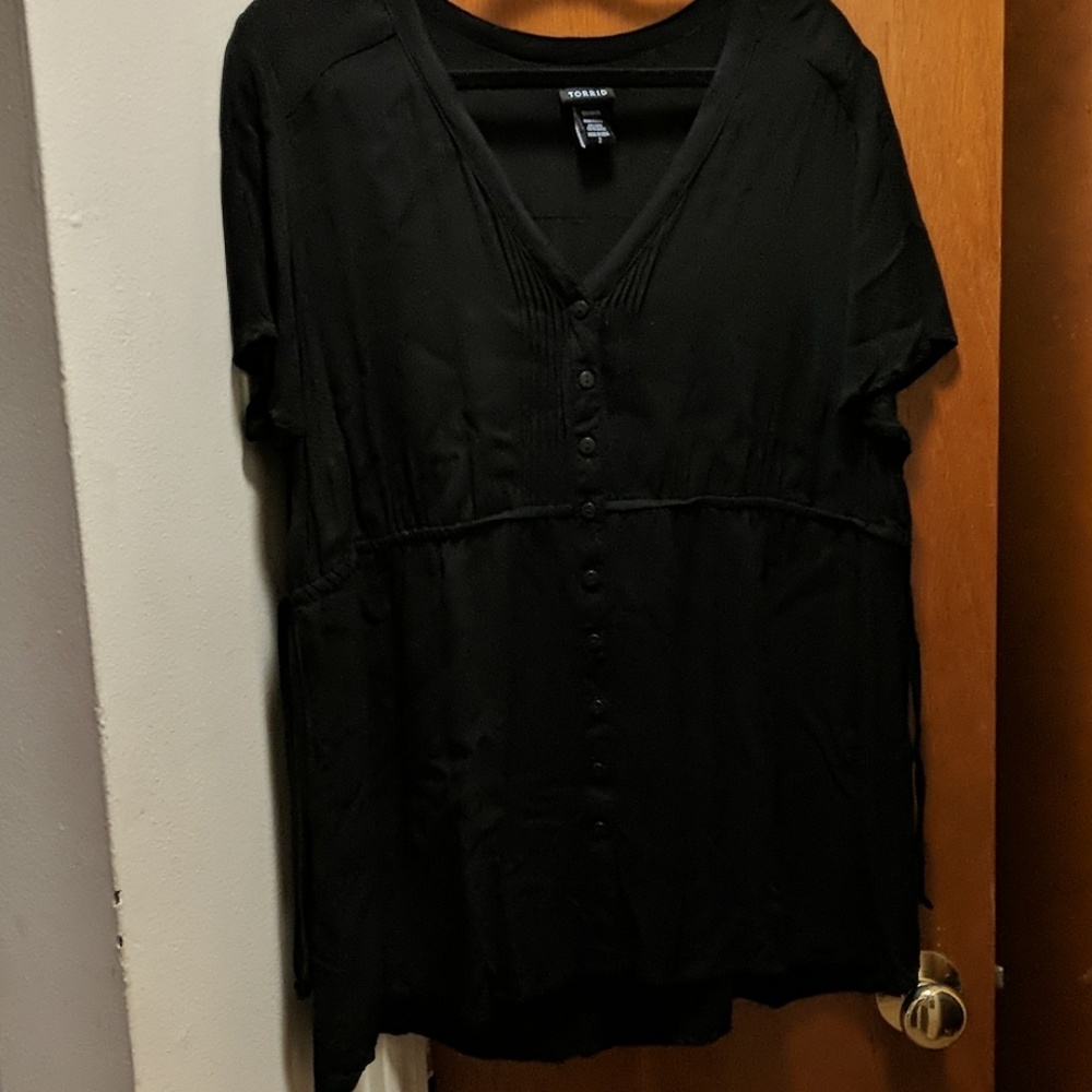 Black Empire Waist Torrid Top